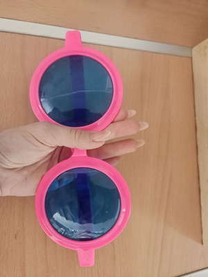 Fake glasses used, large plastic