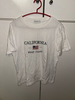 T-shirt like new, comfortable, size M