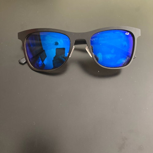 Drop sunglasses new with metal frame, black