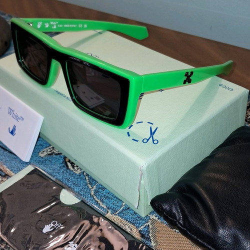 Off White sunglasses new, black and green