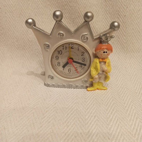 Little Prince table clock like new with alarm