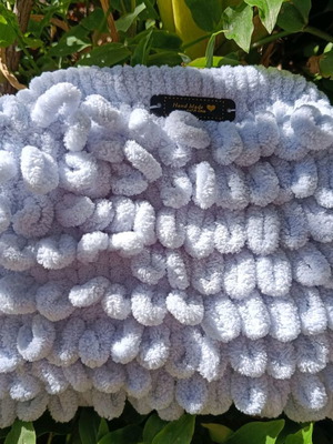 Puffy handmade bag light gray with lining and scrunchies