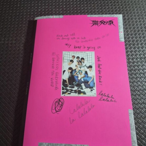 Stray Kids 8th Mini Album ROCK-STAR Roll Version CD