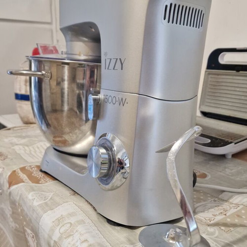 Stand mixer Izzy IZ-1503 1500W like new