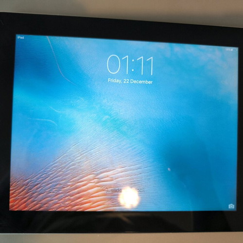 iPad 3rd Generation MC705LL/A 16GB used with Iron Man sticker and case