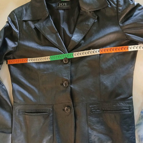 Women's leather jacket large like new, black