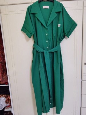 Karavan Nineta dress 2025 semizie with belt, like new, green