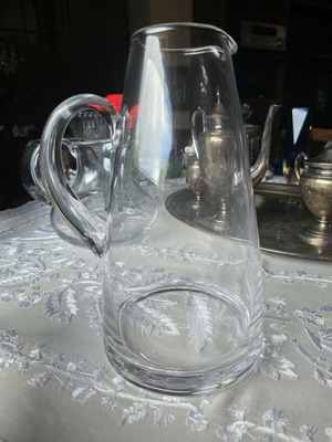Crystal Serving Pitcher like new, elegant and timeless design