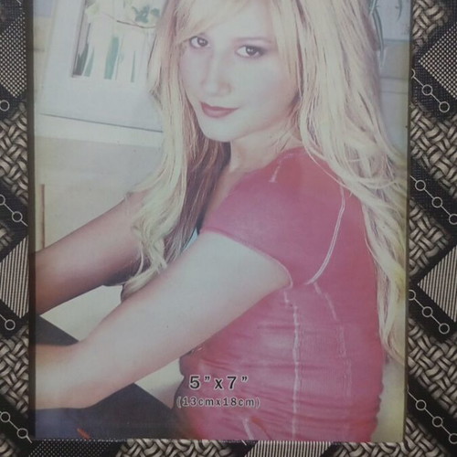 Set of 2 photo frames new