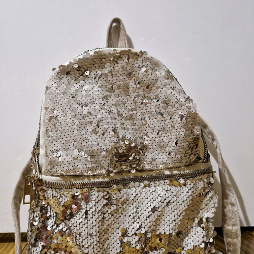 Backpack with pink-gold sequins like new, shiny design