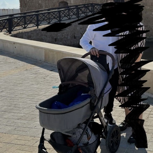 Kinderkraft 3-in-1 grey stroller with car seat