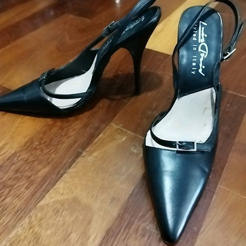 Black Leather Stiletto Pumps With Strap And Buckle New, Size 35