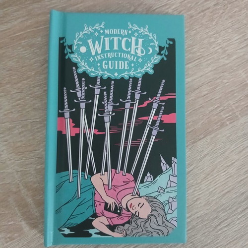 Modern Witch Tarot card deck by Lisa Sterle