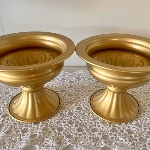 Vintage gold metal vases/caspo and flowerpots elegant pair 16cm