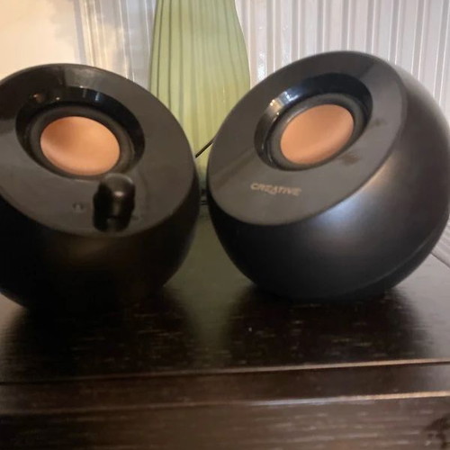 Creative Pebble 2.0 computer speakers used, 4.4W USB