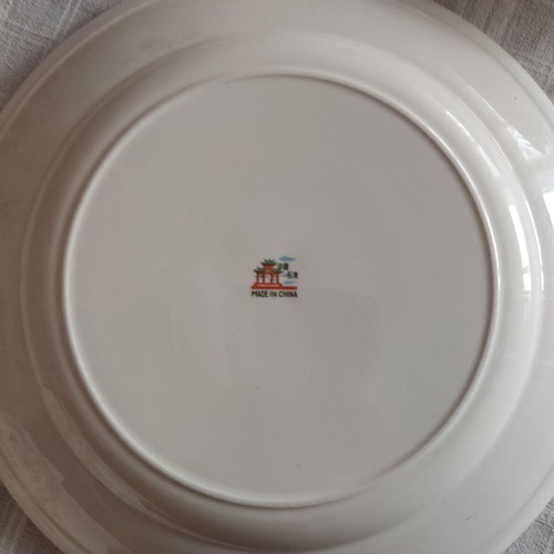 Vintage plates new with Chinese design, set of 5+1