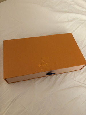 Louis Vuitton empty box new, dimensions 25.5x14.5 cm