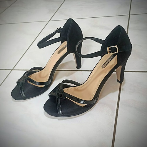 Nio Nio black evening sandals like new, size 37