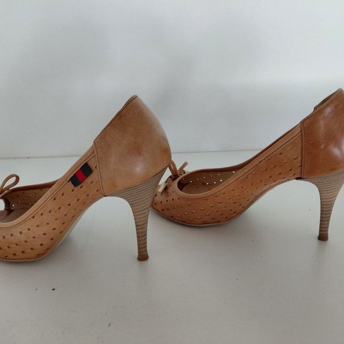 Rollini perforated brown pumps like new, size 39