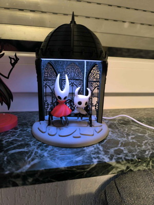 Hollow Knight lamp καινούργιο με φιγούρα Hornet και LED