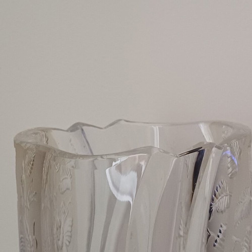 Vintage heavy crystal vase with embossed carved flowers (Retro 1960-1970)