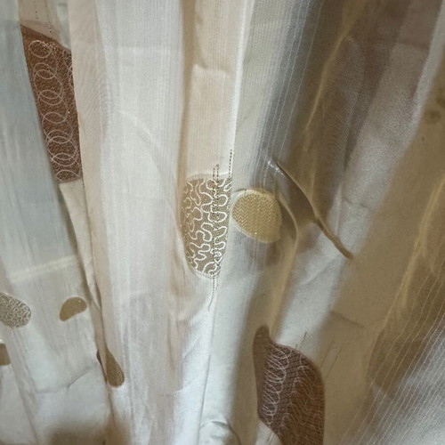 Curtain used, height 2.4 m, width 3.2 m