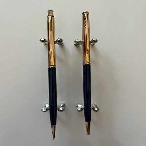 Parker Insignia pen and pencil pair like new, blue