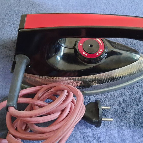 Vintage Soviet Electric Iron UT1000-1.2 used with adapter