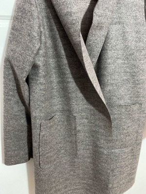Grey coat like new, light wool