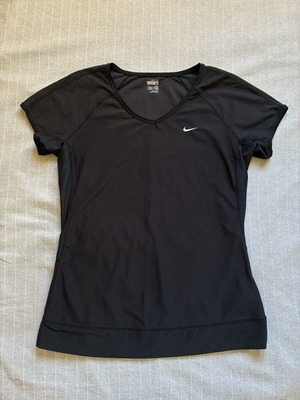 Nike Dri-FIT Victory women's black V-neck training T-shirt XL