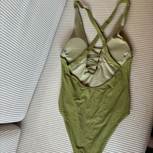 Forebelle swimsuit green pistachio with wooden buttons size M new
