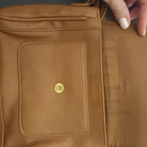 Crossbody bag camel color like new