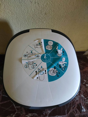 Baby diaper disposal bin Tommee Tippee like new