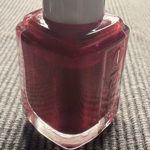 Essie nail polish like new