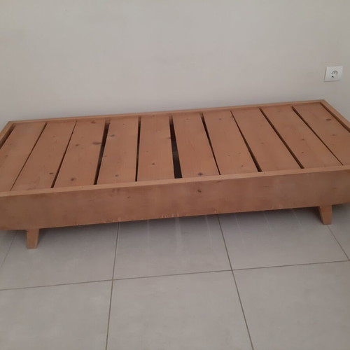 Divan Frame used, dimensions 170x70x28 cm