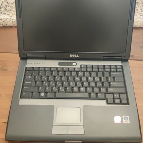 Dell Latitude D530 laptop used, SSD 112GB, Windows 10 Pro
