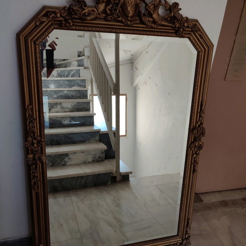 Carved mirror like new