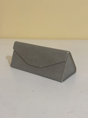 El Greco folding hard glasses case gray like new