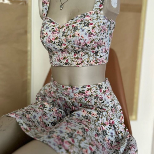 Floral set Bershka like new, multicolor skirt and blouse