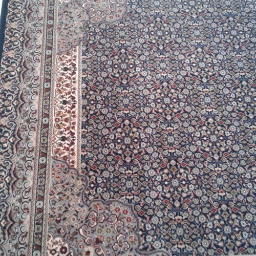 Wool Dining Room Rugs with Fringes like new, set of 2