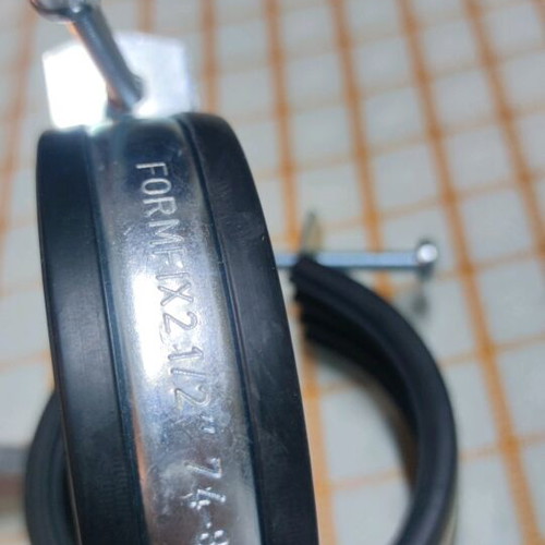Black Split Pipe Clamps, 2 Pieces, New