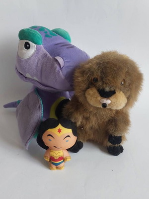 Plush toys like new, set of three