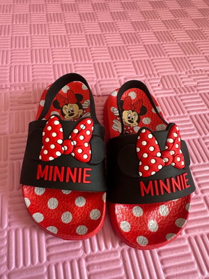 Πεδιλάκια Minnie καινούργια νούμερο 23 με ελαστικό λουράκι