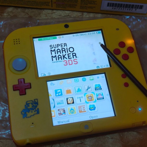 Nintendo 2DS Special Edition console Super Mario Maker