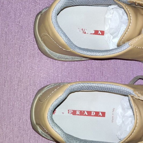 Prada leather shoes No 42 like new, beige loafers