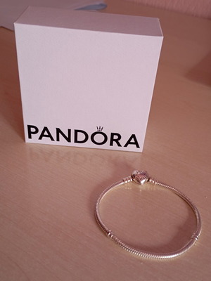 Pandora bracelet like new, gray