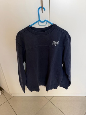 Everlast sweatshirt dark blue size L like new