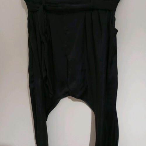 Women's black harem pants small like new Bellissimo