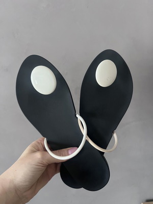 Ipanema with Starck flip-flops size 39 like new, black and white