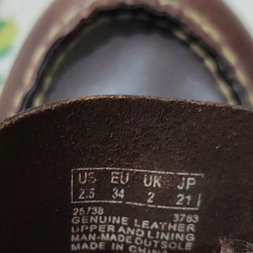Timberland kids shoe size 34 like new, brown